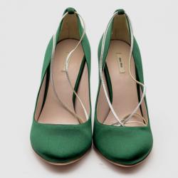 مملوكة مسبقًا Miu Miu Emerald Green Satin Pumps Size 37