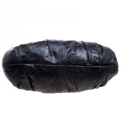 مملوكة مسبقًا Miu Miu Dark Blue Distressed Leather Hobo