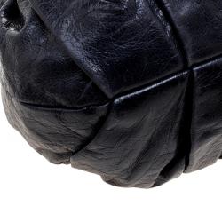 مملوكة مسبقًا Miu Miu Dark Blue Distressed Leather Hobo