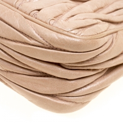 Pre Owned حقيبة كتف ميو ميو جلد فاخر مبطنة بيج