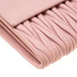 Pre Owned Miu Miu Pink Matelasse Leather Clutch 