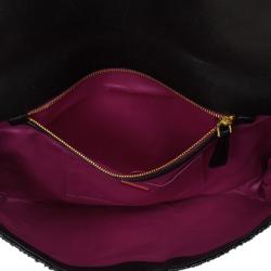 مملوكة مسبقًا Miu Miu Matelassé Embellished Patent Leather Clutch