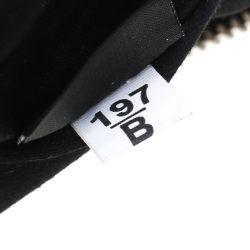 مملوكة مسبقًا Miu Miu Silver Matelasse Leather Double Zip Crossbody Bag