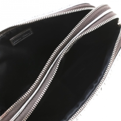 مملوكة مسبقًا Miu Miu Silver Matelasse Leather Double Zip Crossbody Bag