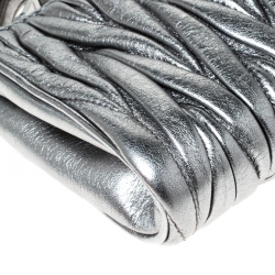 Pre Owned Miu Miu Silver Matelasse Lux Leather Wristlet Clutch 