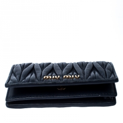 Pre Owned Miu Miu Navy Blue Matelassé Leather Bifold Card Holder