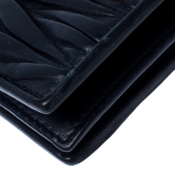 Pre Owned Miu Miu Navy Blue Matelassé Leather Bifold Card Holder