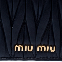 Pre Owned Miu Miu Navy Blue Matelassé Leather Bifold Card Holder