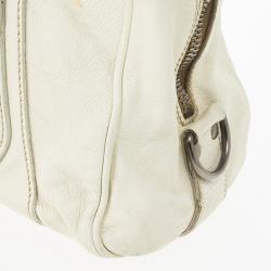 Pre Owned حقيبة ميو ميو فينتدج بيضاء مرصعة 