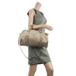 مملوكة مسبقًا Miu Miu Beige Leather Bow Leather Tote