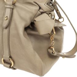 مملوكة مسبقًا Miu Miu Beige Leather Bow Leather Tote