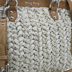 Pre Owned حقيبة يد توت ميو ميو قش بيج وحافة جلد رافية 