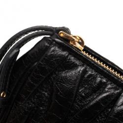 مملوكة مسبقًا Miu Miu Black Matelasse Leather Clutch