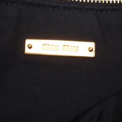 مملوكة مسبقًا Miu Miu Black Matelasse Leather Clutch