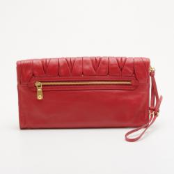 Pre Owned Miu Miu Red Matelassé Lux Leather Clutch