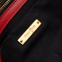 Pre Owned Miu Miu Red Matelassé Lux Leather Clutch