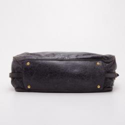 مملوكة مسبقًا Miu Miu Lily Distressed Black Leather Bag 