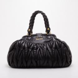 مملوكة مسبقًا Miu Miu Black Mattelasse Large Coffer Tote