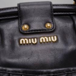 مملوكة مسبقًا Miu Miu Black Mattelasse Large Coffer Tote