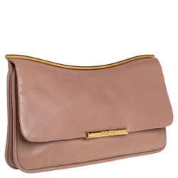 مملوكة مسبقًا Miu Miu Nude Pink Leather Flap Frame Clutch
