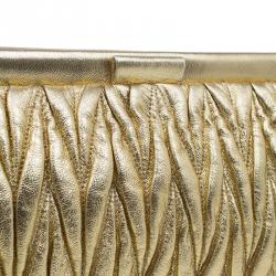 Pre Owned كلتش ميو ميو جلد ماتلاس ذهبي