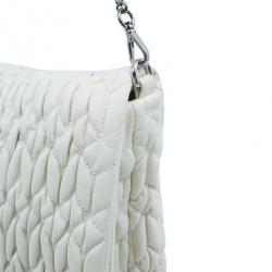 مملوكة مسبقًا حقيبة كتف ميو ميو مادراس جلد كريمي كبيرة