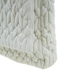 مملوكة مسبقًا حقيبة كتف ميو ميو مادراس جلد كريمي كبيرة