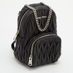 Pre Owned حقيبة ظهر ميو ميو ميني جلد ماتيلاس أسود