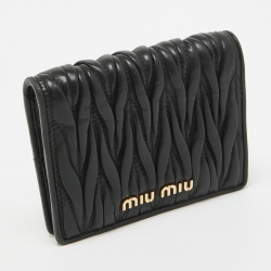 Pre Owned Miu Miu Black Matelassé Leather Bifold Card Holder