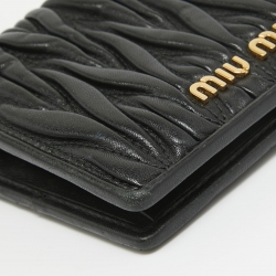 Pre Owned Miu Miu Black Matelassé Leather Bifold Card Holder