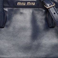 مملوكة مسبقًا Miu Miu Navy Blue Vitello Soft Leather Front Pocket Shopper Tote