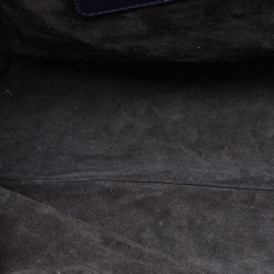 مملوكة مسبقًا Miu Miu Navy Blue Vitello Soft Leather Front Pocket Shopper Tote