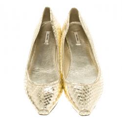 مملوكة مسبقًا Miu Miu Gold Metallic Python Leather Ballet Flats Size 37.5