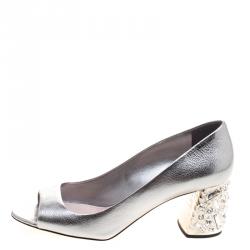 Pre Owned حذاء كعب عالي ميو ميو مقدمة مفتوحة مزخرف كريستال جلد فضي ميتالك