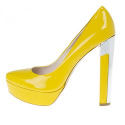 مملوكة مسبقًا Miu Miu Yellow Patent Leather Platform Pumps Size 40.5