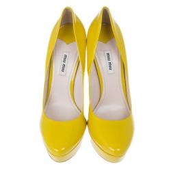 مملوكة مسبقًا Miu Miu Yellow Patent Leather Platform Pumps Size 40.5