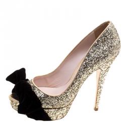 Pre Owned حذاء كعب عالي ميو ميو نعل سميك مقدمة مفتوحة فيونكة قطيفة غليتر ذهبي مقاس 36.5