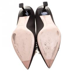 Pre Owned حذاء كعب عالي ميو ميو ساتان أسود مزخرف كريستال ولؤلؤ مقدمة مدببة مقاس 36