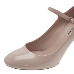 Pre Owned  Miu Miu Beige Patent Mary Jane Pumps Size 42