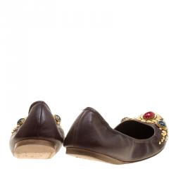 مملوكة مسبقًا Miu Miu Brown Leather Stone Embellished Ballet Flats Size 42
