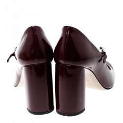 مملوكة مسبقًا Miu Miu Burgundy Patent Leather Crystal Embellished Buckle Mary Jane Pumps Size 38