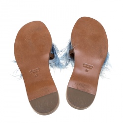 مملوكة مسبقًا صندل سلايد فلات ميو ميو ريش أزرق فاتح وجلد مزخرف كريستال سواروفسكي مقاس 37