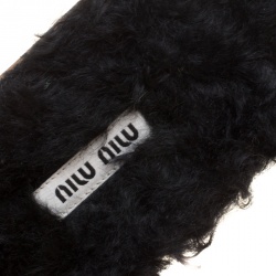 مملوكة مسبقًا Miu Miu Black Faux Fur Pearl Flat Sandals Size 39