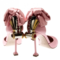 Pre Owned صندل ميو ميو كعب مزخرف كريستال سير كاحل فيونكة ساتان وردي مقاس 36