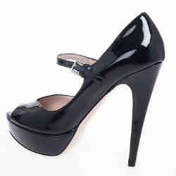 مملوكة مسبقًا Miu Miu Black Patent Peep Toe Mary Jane Pumps Size 36