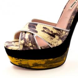 Pre Owned Miu Miu Grey Snakeskin Platform Sandals Size 38