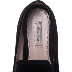 مملوكة مسبقًا حذاء رياضي ميو ميو سليب أون نعل سميك غطاء مقدمة معدن سويدى أسود مقاس 38