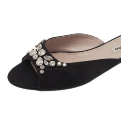 مملوكة مسبقًا Miu Miu Black Jeweled Satin Flat Slides Size 39.5