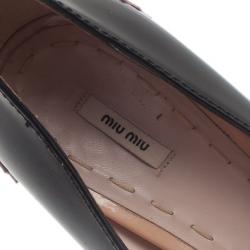 مملوكة مسبقًا حذاء كعب عالي ميو ميو بروج جلد ناعم بلونين مقاس 39