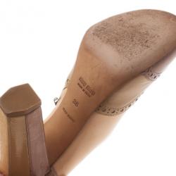مملوكة مسبقًا Miu Miu Beige Patent Leather Brogue Pumps Size 38